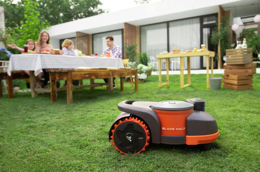 Segway Navimow H1500A - VF Robotic Lawnmower - Robot Specialist - New Machines